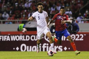 爱游戏体育-关于Ming在加拿大队比赛中爆冷，赛况扑朔迷离引发热议！的信息