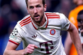 AYX-凯恩迎来二十赛季出色发挥，TES观众热烈欢呼！